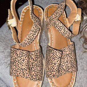 Universal Thread Tan Leopard Wedges women size 6.5